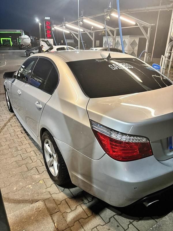 Second-hand BMW 520 177 CP (130 kW) 2008 Argintiu Berlinǎ