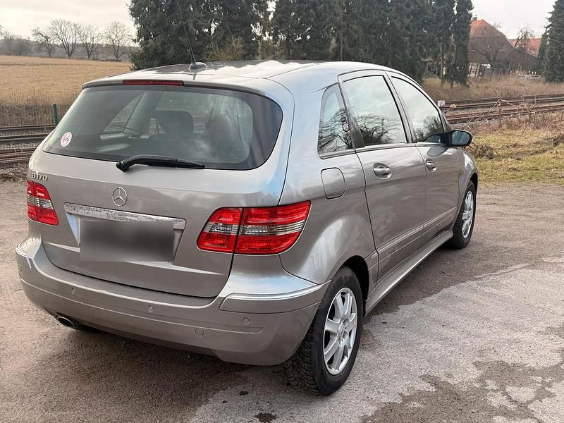 Gebraucht Mercedes B170 116 PS (85 kW) 2006 Silber Van / Kleinbus
