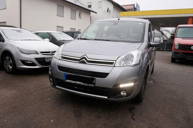 Gebraucht Citroën Berlingo SELECTION 99 PS (72 kW) 2015 Grau Van / Kleinbus