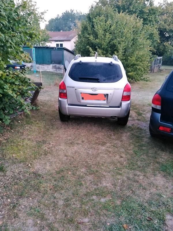 Silber Gebraucht 2007 Hyundai Tucson SUV | 4.650 € (Fairer Preis) - Bild 1/4