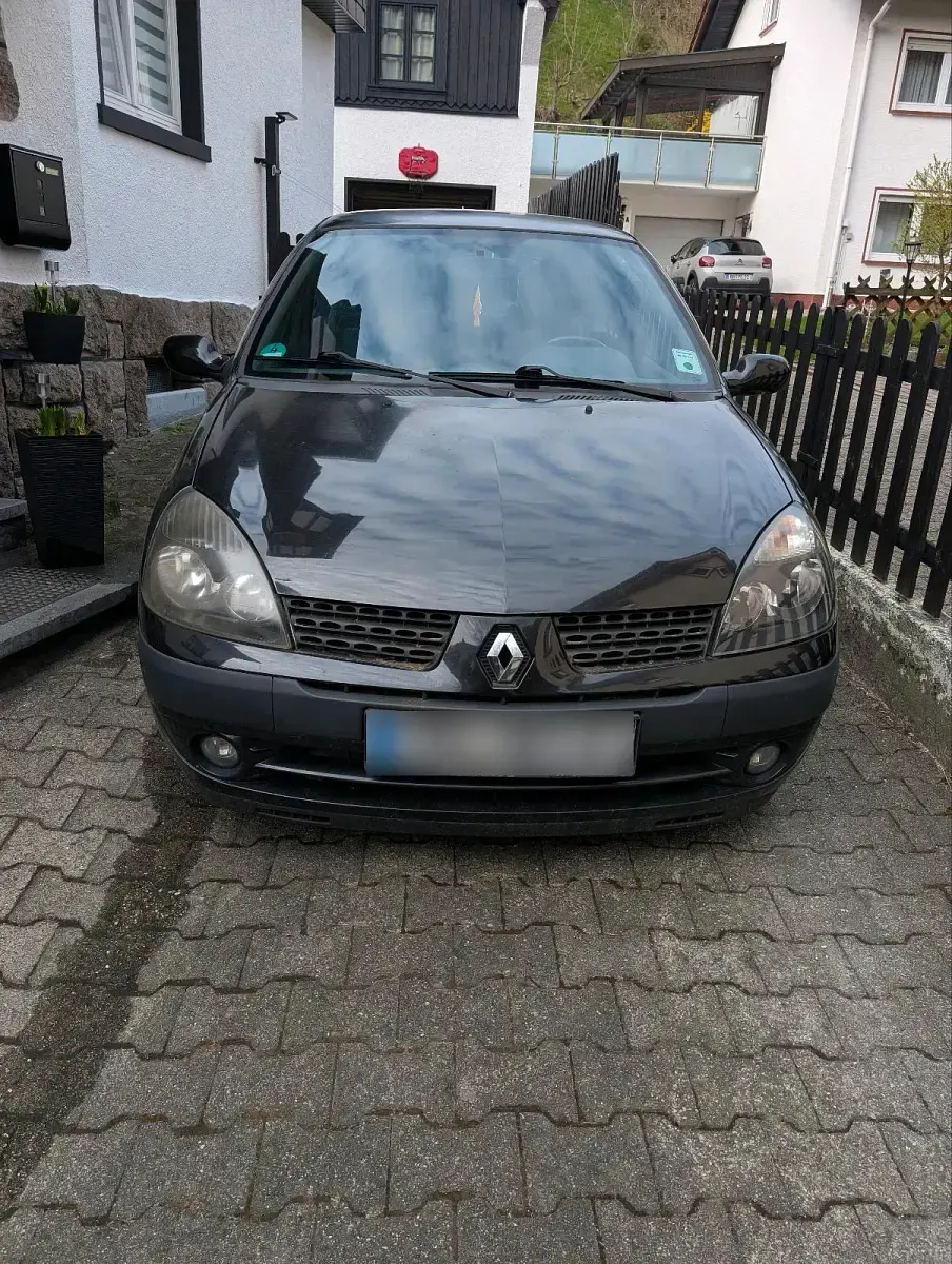 Gebraucht Renault Clio 70 PS (51 kW) 2003 Schwarz Kleinwagen