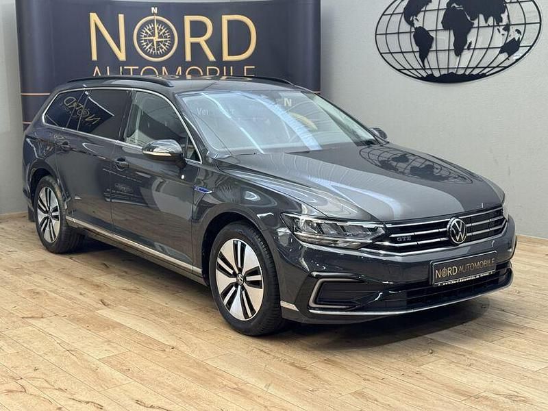Gebraucht VW Passat GTE 218 PS (160 kW) 2021 Uranograu Kombi