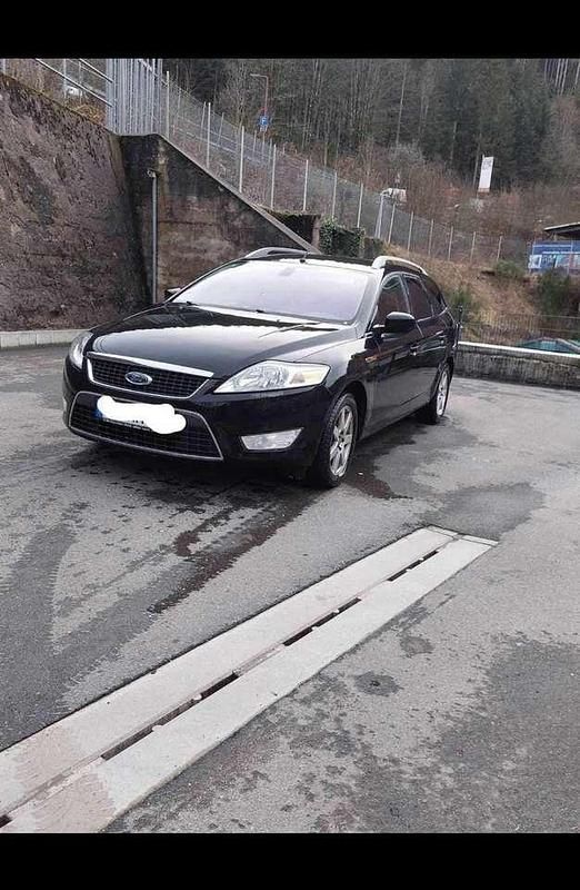 Gebraucht Ford Mondeo 140 PS (102 kW) 2009 Limousine