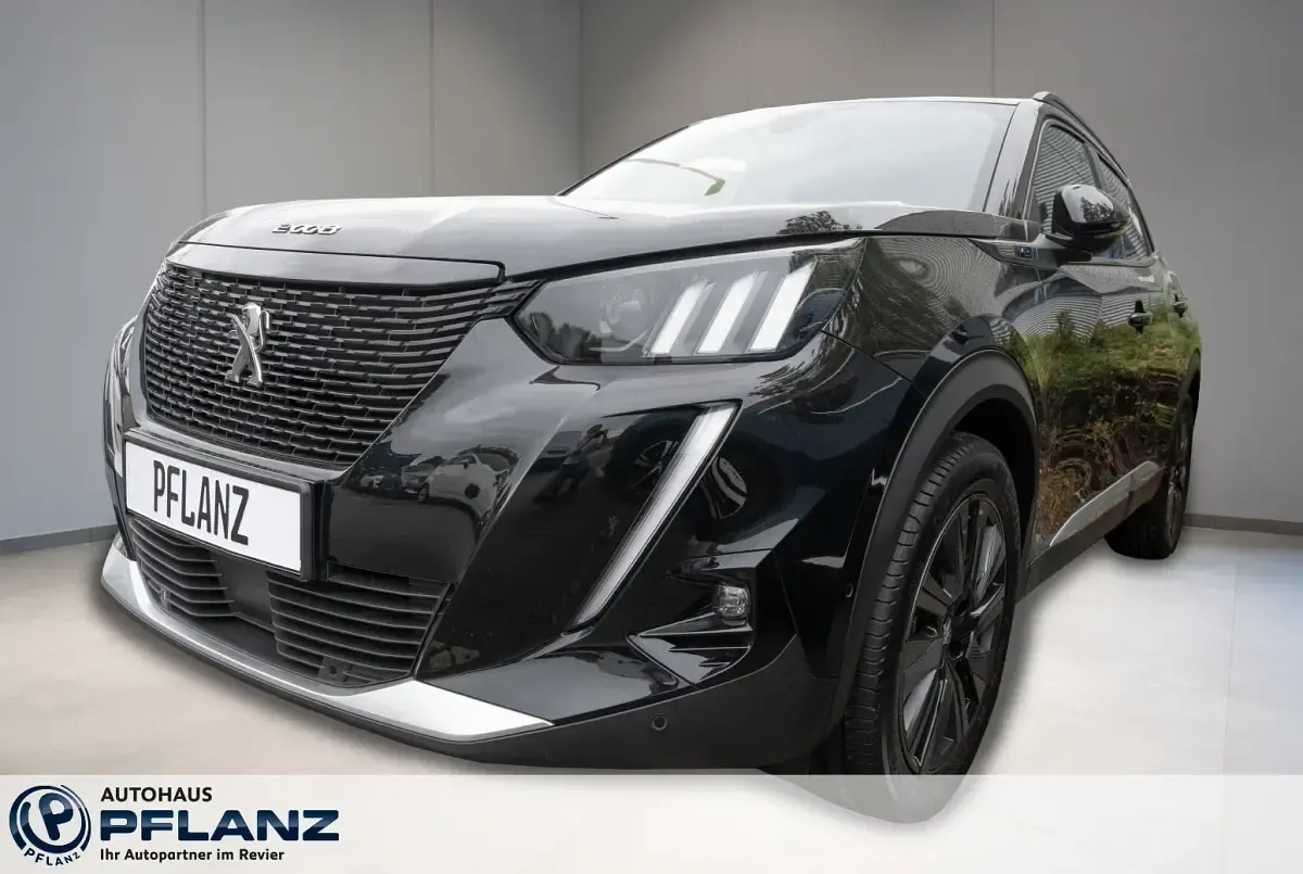 Gebraucht Peugeot e-2008 GT 100 kW (136 PS) 2022 SUV