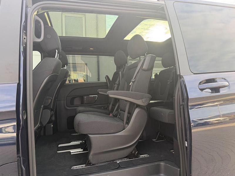 Gebraucht Mercedes E250 Edition 190 PS (139 kW) 2021 Blau Van / Kleinbus