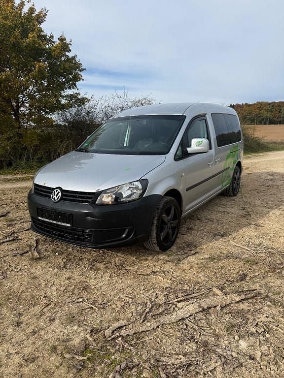 Silber Gebraucht 2012 VW Caddy Maxi Van / Kleinbus | 6.199 € (Guter Preis) - Bild 1/4