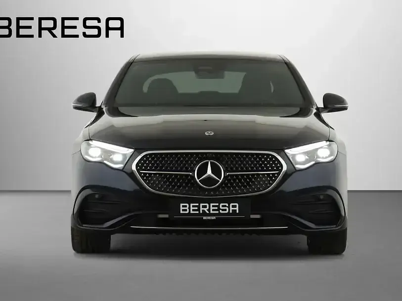 Gebraucht Mercedes E200 AMG 204 PS (150 kW) 2024 Blau Limousine