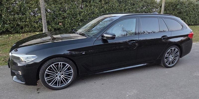 Gebraucht BMW 530 Sport Line 265 PS (194 kW) 2020 Schwarz Kombi