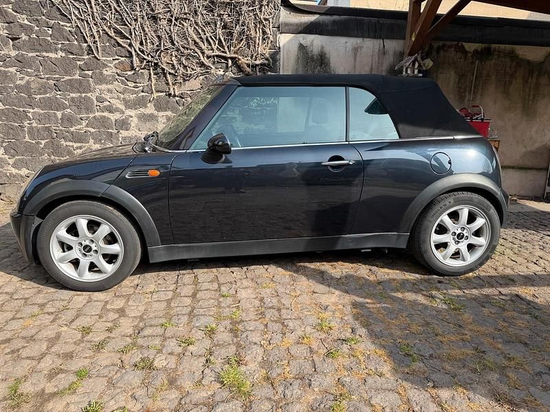 Gebraucht Mini Cooper Cabriolet 115 PS (84 kW) 2008 Schwarz Cabrio