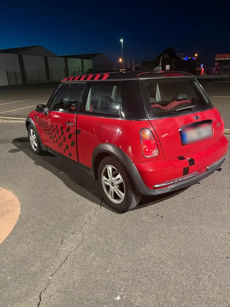 Usata Mini ONE 90 CV (66 kW) 2003 Rosso Utilitaria