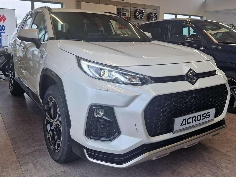 Neu Suzuki Across 185 PS (136 kW) 2026 Platinum white pearl SUV