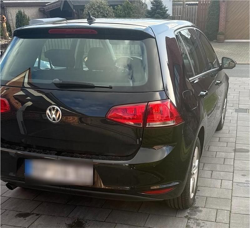 Gebraucht VW Golf VII 110 PS (80 kW) 2016 Schwarz Limousine