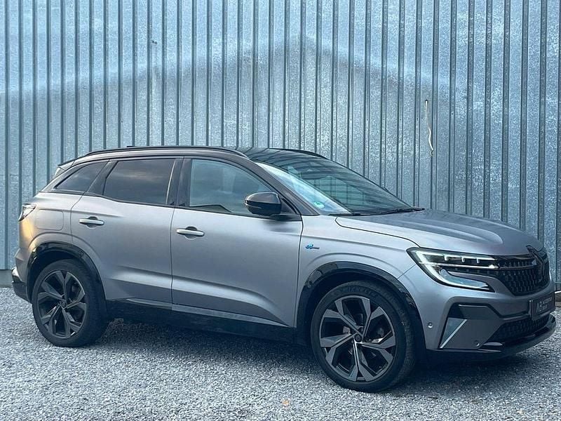 Grau Gebraucht 2023 Renault Austral Techno Esprit Alpine SUV | 21.900 € - Bild 1/4