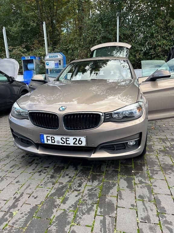 Gebraucht BMW 320 Gran Turismo 190 PS (139 kW) 2013 Beige Limousine