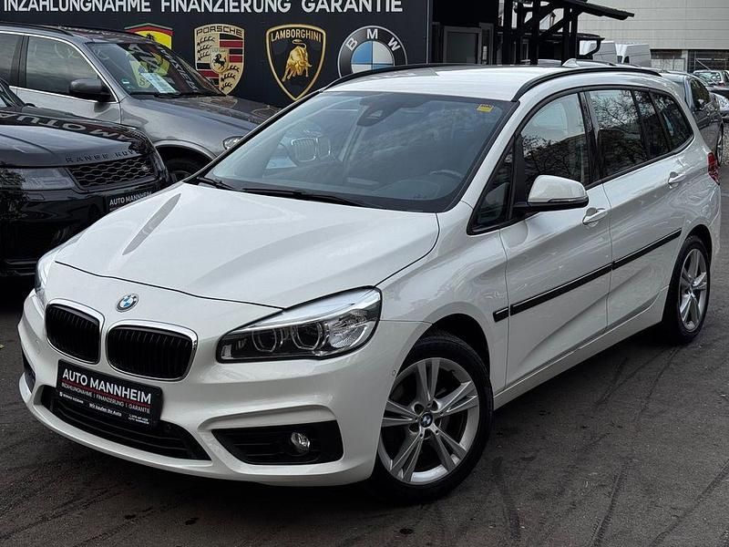 Weiß Gebraucht 2016 BMW 218 Gran Tourer Van / Kleinbus | 8.999 € (Etwas zu teuer) - Bild 1/4