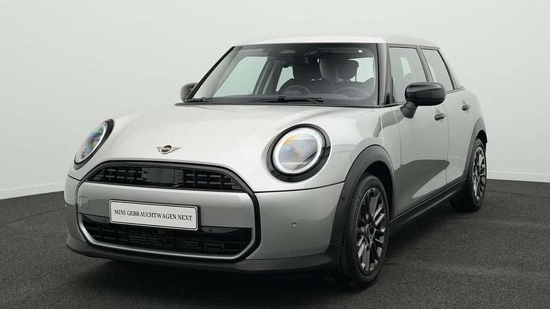 Grau Gebraucht 2024 Mini Cooper Classic Kleinwagen | 27.802 € (Fairer Preis) - Bild 1/4