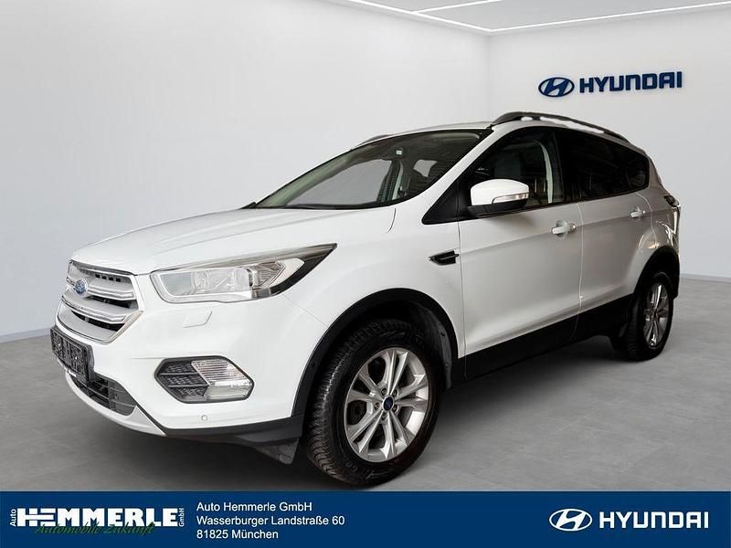 Gebraucht Ford Kuga Ambiente 150 PS (110 kW) 2019 Weiß SUV