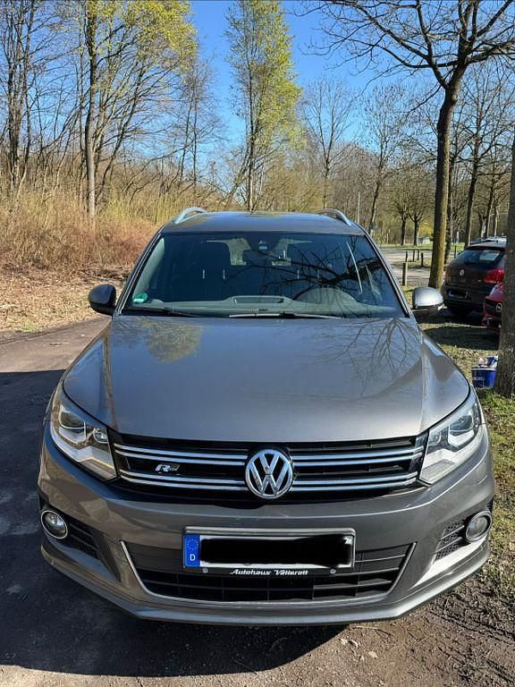 Gebraucht VW Tiguan R-line 150 PS (110 kW) 2016 Grau SUV