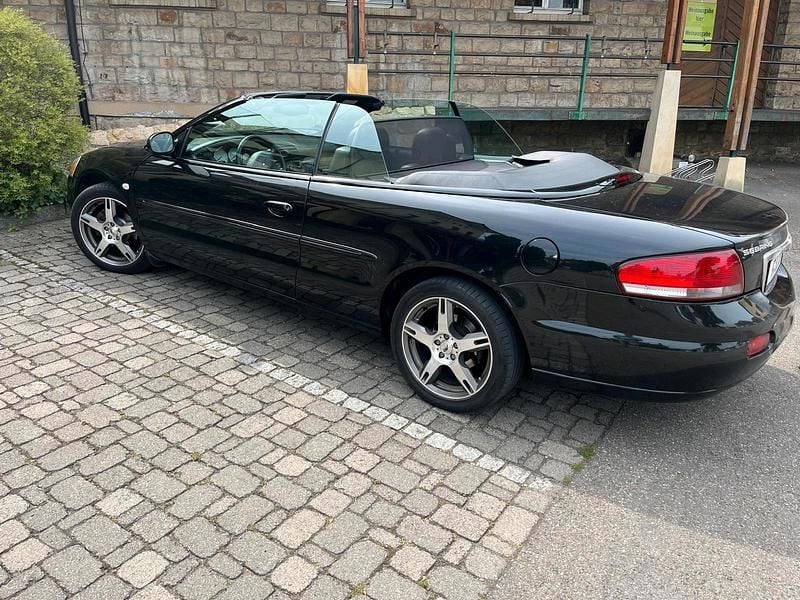 Schwarz Gebraucht 2003 Chrysler Sebring Cabriolet Cabrio | 4.150 € (Fairer Preis) - Bild 1/4