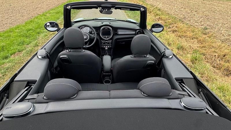 Używany Mini Cooper 136 KM (100 kW) 2019 Szary Hatchback