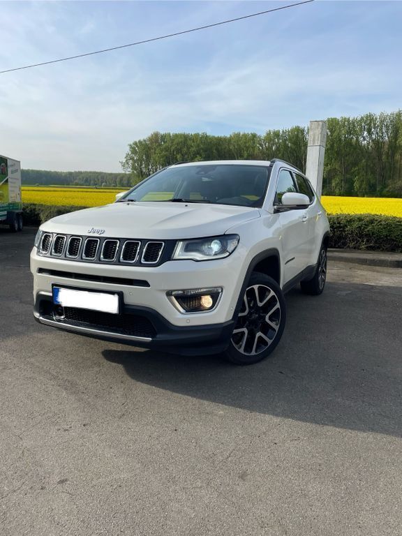 Beige Gebraucht 2019 Jeep Compass Limited SUV | 21.100 € (Etwas zu teuer) - Bild 1/1