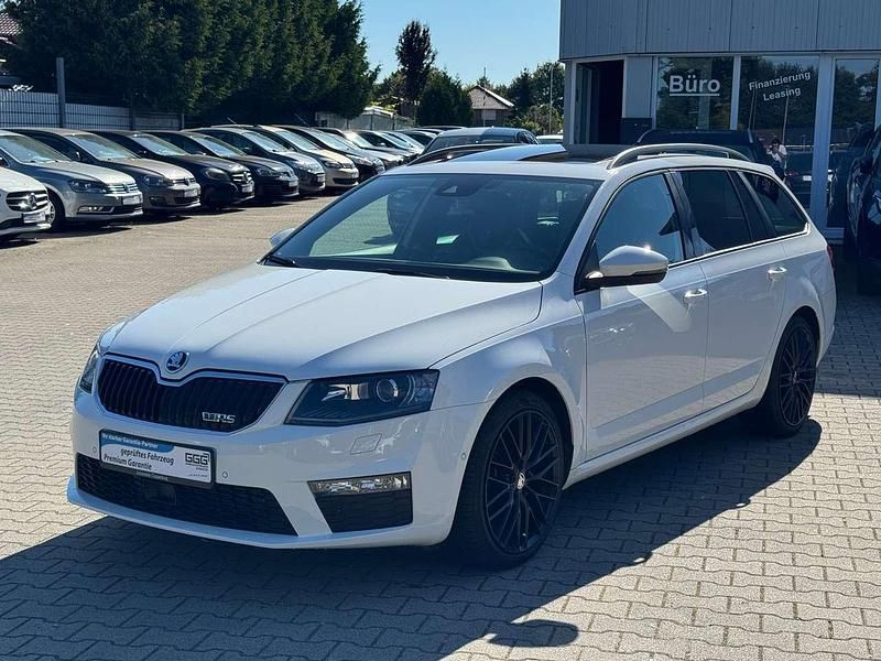 Weiß Gebraucht 2015 Skoda Octavia RS Kombi | 11.990 € (Fairer Preis) - Bild 1/4