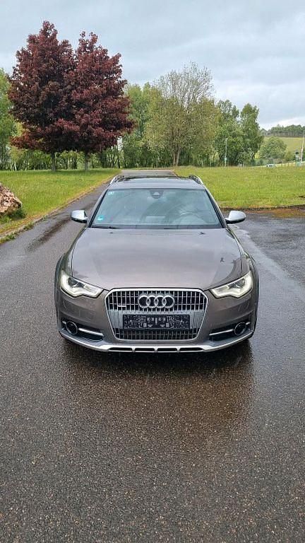 Gebraucht Audi A6 Allroad Ambiente 313 PS (230 kW) 2013 Braun Kombi