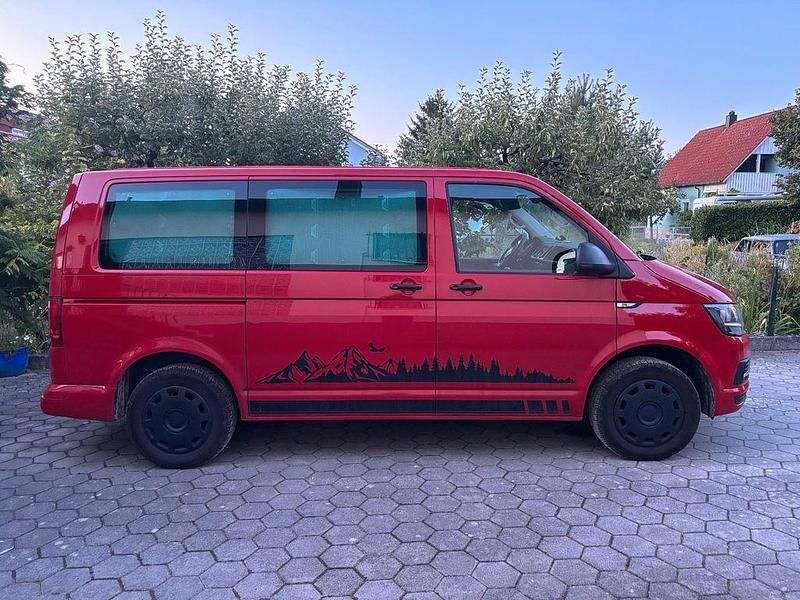 Rot Gebraucht 2016 VW T6 Van | 27.900 € - Bild 1/4