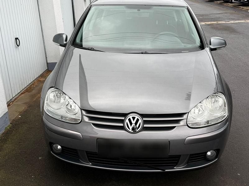 Gebraucht VW Golf V 102 PS (75 kW) 2008 Silber Kleinwagen
