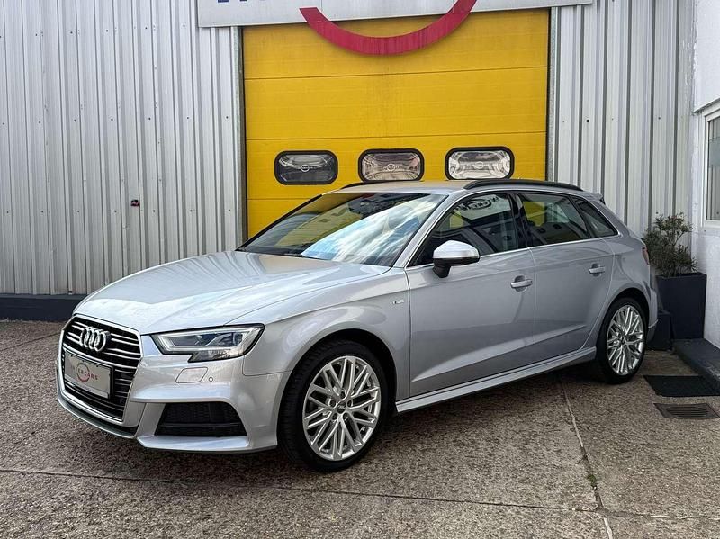 Silber Gebraucht 2017 Audi A3 Design Kleinwagen | 16.900 € (Fairer Preis) - Bild 1/4