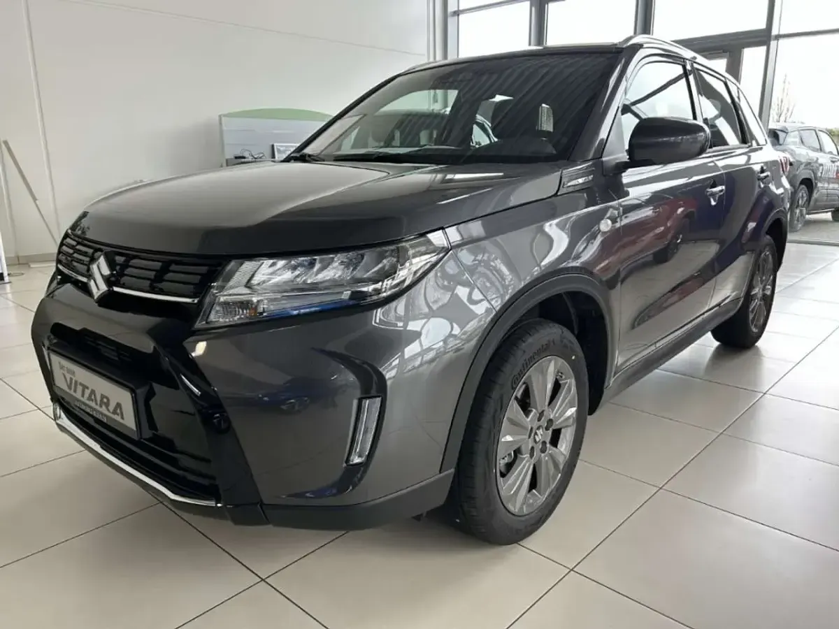 Neu Suzuki Vitara Comfort 110 PS (80 kW) 2026 Grau SUV