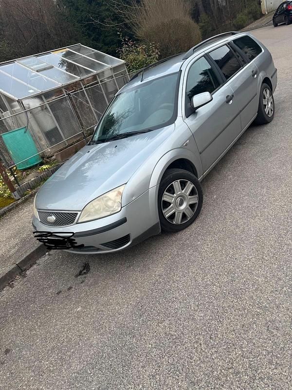 Gebraucht Ford Mondeo 110 PS (80 kW) 2004 Silber Kombi