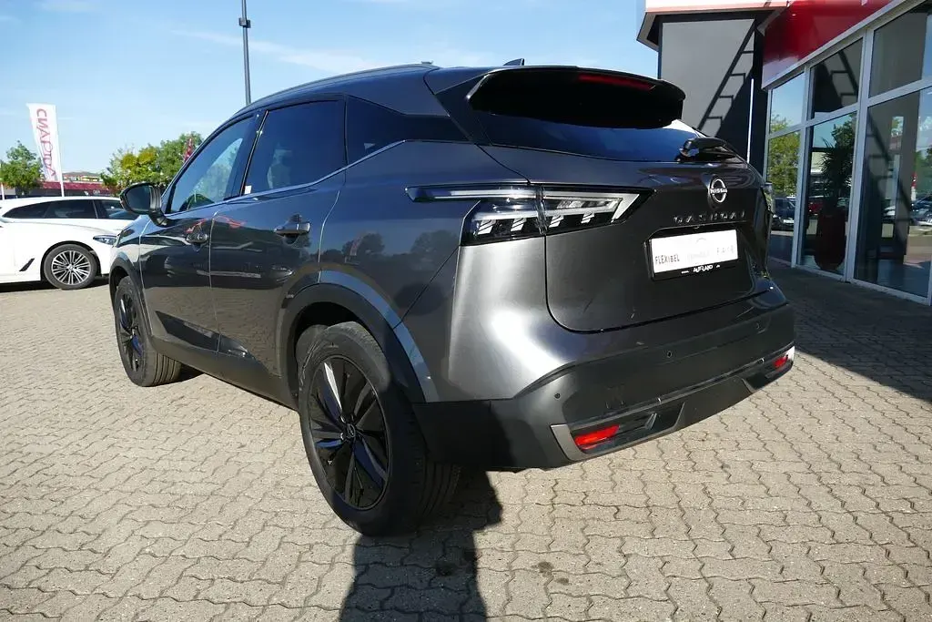Neu Nissan Qashqai Tekna 158 PS (116 kW) 2026 Grau SUV