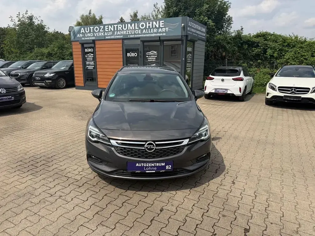 Gebraucht Opel Astra Edition 136 PS (100 kW) 2016 Grau Kombi