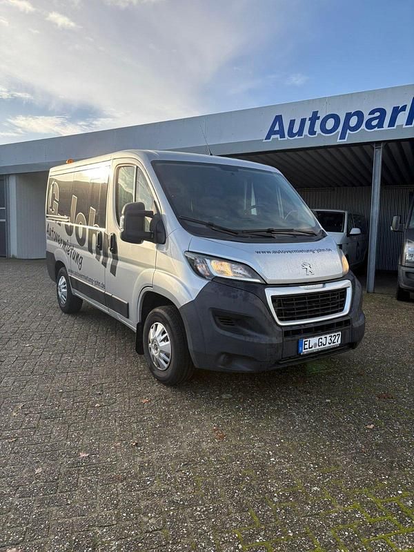 Gebraucht Peugeot Boxer 110 PS (80 kW) 2018 Silber Van