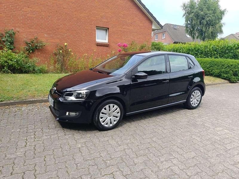 Schwarz Gebraucht 2012 VW Polo Trendline Kleinwagen | 5.500 € (Etwas zu teuer) - Bild 1/4