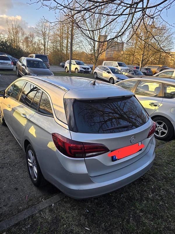 Gebraucht Opel Astra 136 PS (100 kW) 2019 Silber Limousine