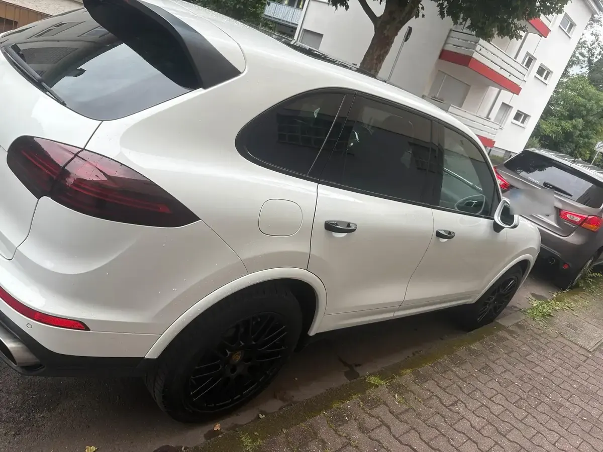 Gebraucht Porsche Cayenne 262 PS (192 kW) 2016 Weiß SUV