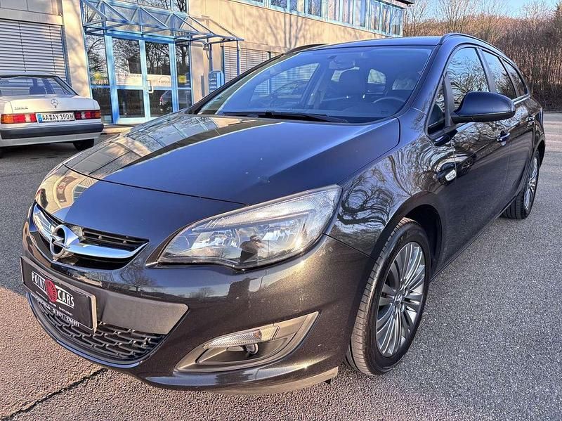 Gebraucht Opel Astra Edition 120 PS (88 kW) 2014 Schwarz Kombi