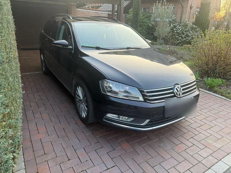 Gebraucht VW Passat 140 PS (102 kW) 2014 Schwarz Kombi