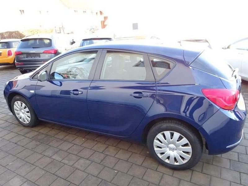 Gebraucht Opel Astra 300 PS (220 kW) 2014 Blau Limousine