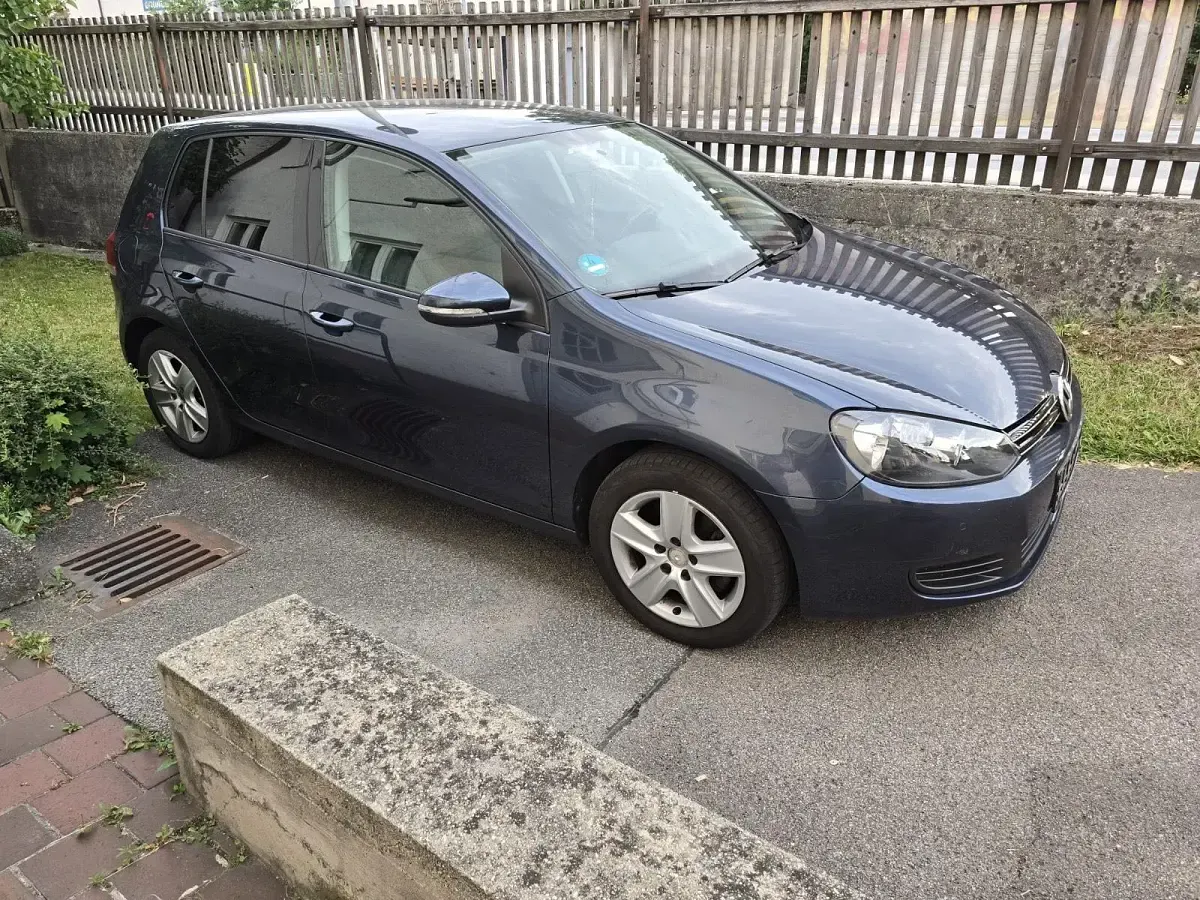 Gebraucht VW Golf VI 122 PS (89 kW) 2009 Blau Kleinwagen