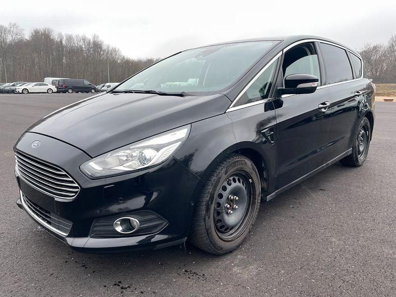 Gebraucht Ford S-MAX Titanium 190 PS (139 kW) 2018 Schwarz Van / Kleinbus