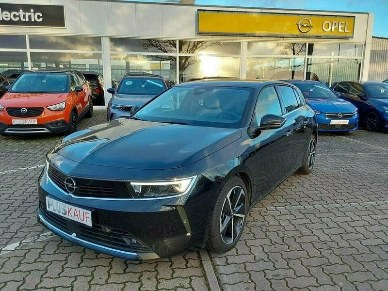 Gebraucht Opel Astra Elegance 110 PS (80 kW) 2022 Karbon schwarz (metallic) Limousine