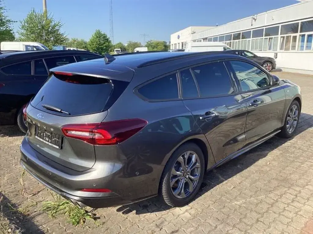 Gebraucht Ford Focus ST-Line X 155 PS (114 kW) 2025 Magnetic (metallic) Kombi