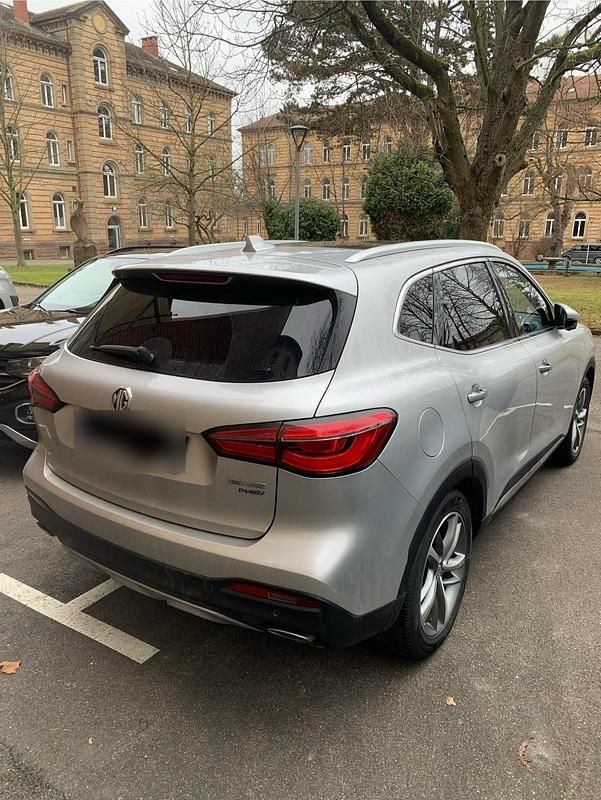 Second-hand MG EHS 190 CP (139 kW) 2022 Argintiu SUV
