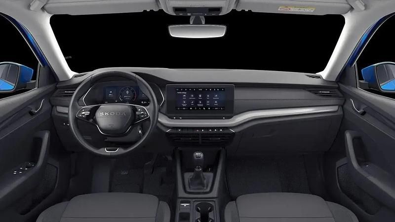 Neu Skoda Octavia Essence 116 PS (85 kW) 2025 Blau Kombi