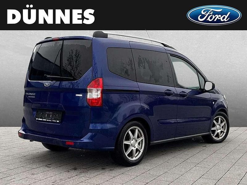 Gebraucht Ford Tourneo Titanium 101 PS (74 kW) 2018 Blau Kombi
