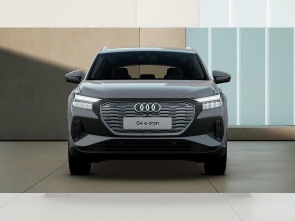 Grau (magnetgrau) Neu 2025 Audi Q4 e-tron Comfort SUV | 39.991 € (Teuer) - Bild 1/4