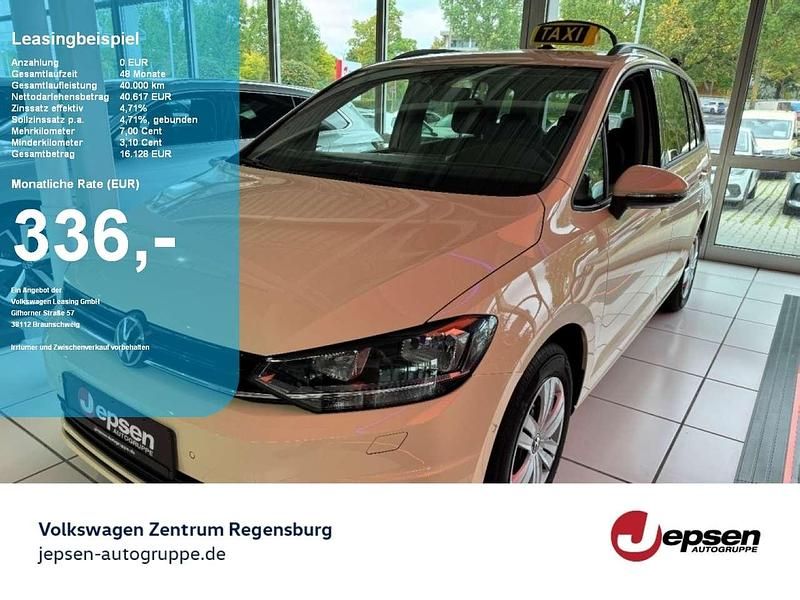 Neu VW Touran Trendline 150 PS (110 kW) 2025 Beige Van / Kleinbus